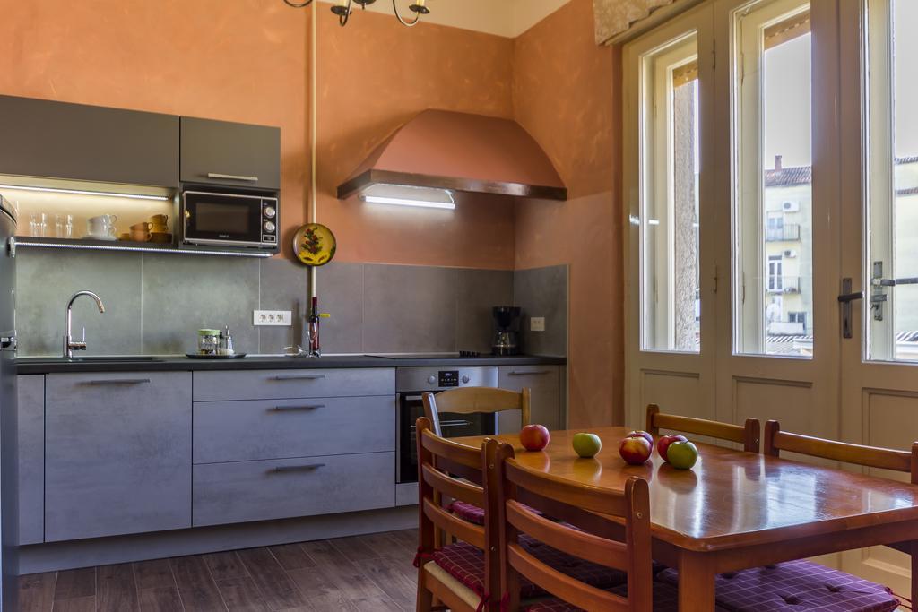 Spacious & Smart Center Apartment Pula Luaran gambar