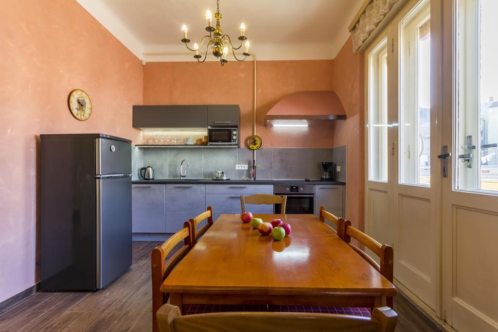 Spacious & Smart Center Apartment Pula Luaran gambar